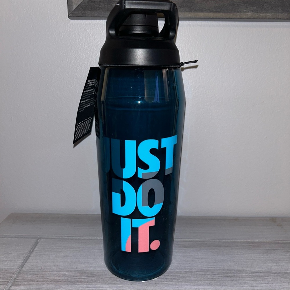 Brand New Nike Supercharge Chug
